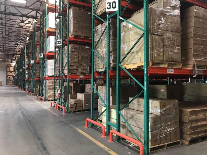 Versatile for Inventory Changes Teardrop Pallet Rack